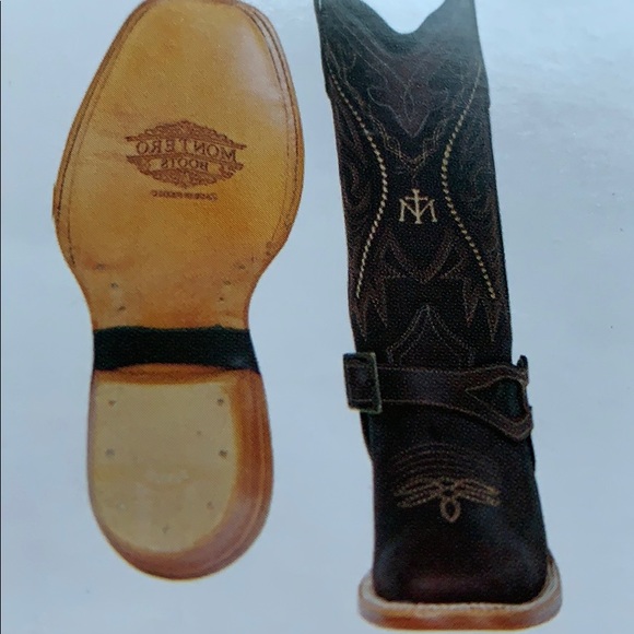 Cowgirl boots 👢 - Picture 2 of 4